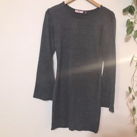 hr2 Holt Renfrew | bell sleeved dress - Picture 1 of 2